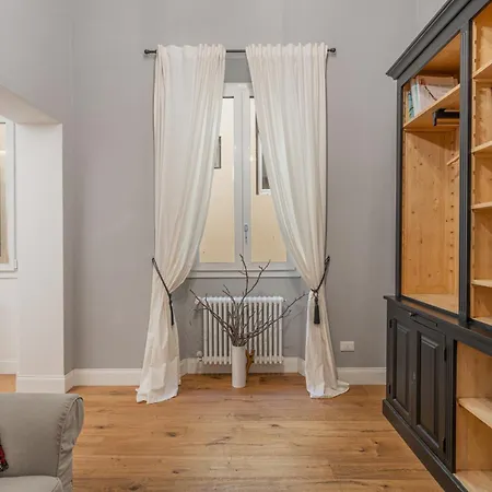 Apartment Nel Centro Di Sul Fiume Arno